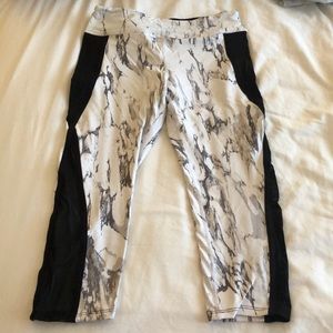 Marble print yoga leggings